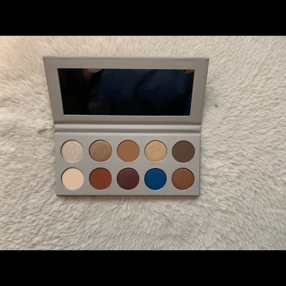 KKW x Mario Limited Edition Eyeshadow Palette